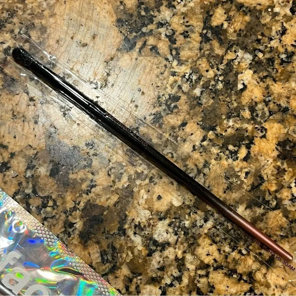 Toyfactory B9 Shades By Shan Eyeshadow Brush Bundle 2-Piece Blending NWT